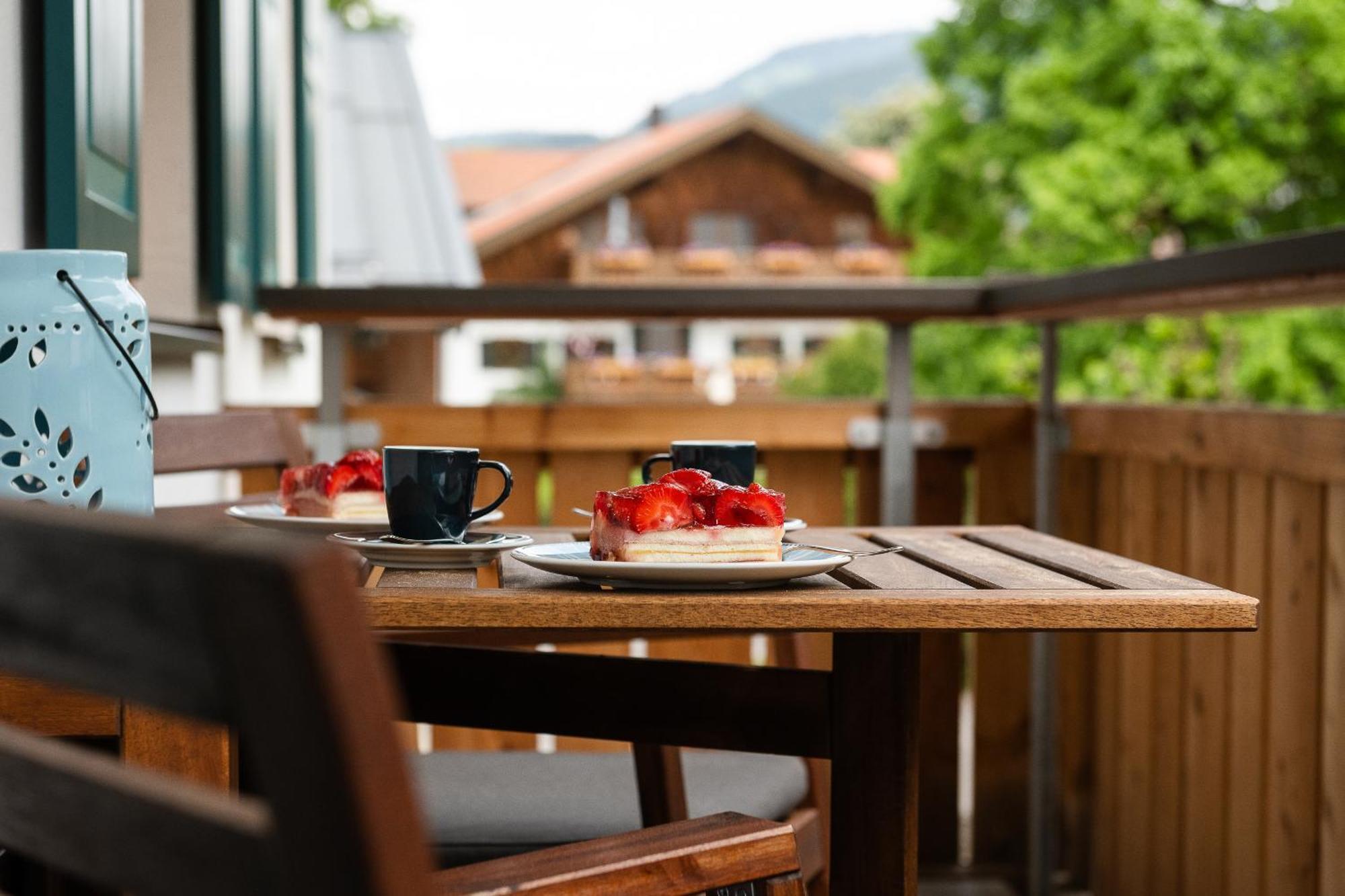 Ferienwohnungen Zober Am Muehlbach Oberammergau Exterior foto